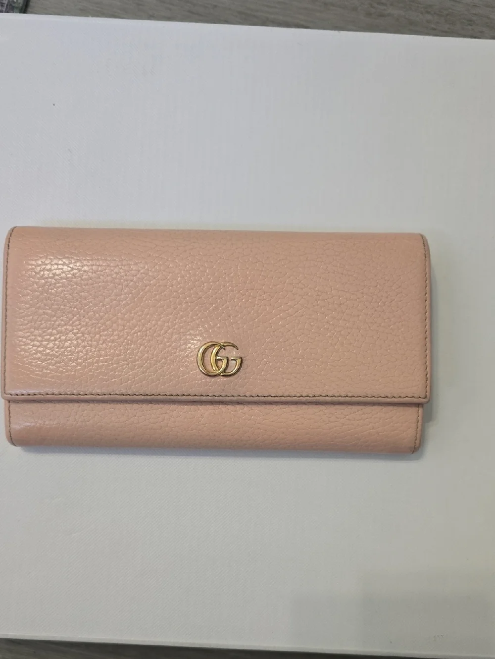 Gucci Blush Pink Pebbled Leather Continental Wallet with Gold GG - Picture 1 of 11